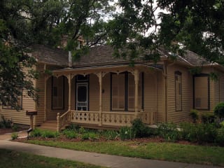 Austin Photo: Places_Arts_O_Henry_Museum_Exterior