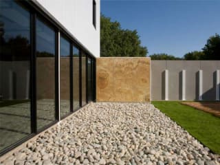 Mockingbird Courtyard
