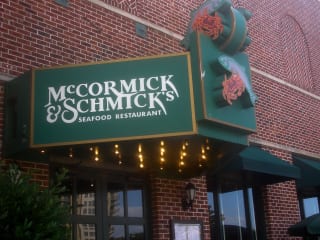 Places-Food-McCormick & Schmick's exterior day
