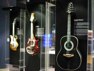 Guitar: The Instrument That Rocked The World