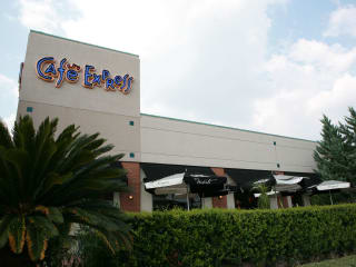 Places-Eat-Cafe Express-River Oaks-exterior-1