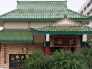 Places-Food-Fung's Kitchen exterior day