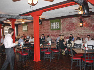 News_BB's Cafe_downtown_restaurant