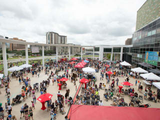Long Center presents Bubblepalooza