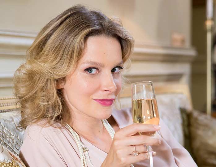 Звезда сериала «Ивановы-Ивановы» Александра Флоринская: «Живу с ощущением, что я все время на передовой»