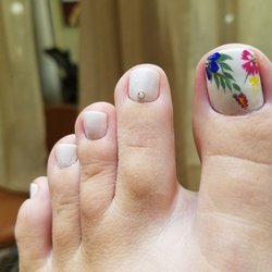 Aquatica Nails