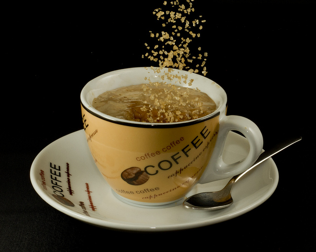 Šećer u kafi, kafa u šećeru (Flickr/Jon)