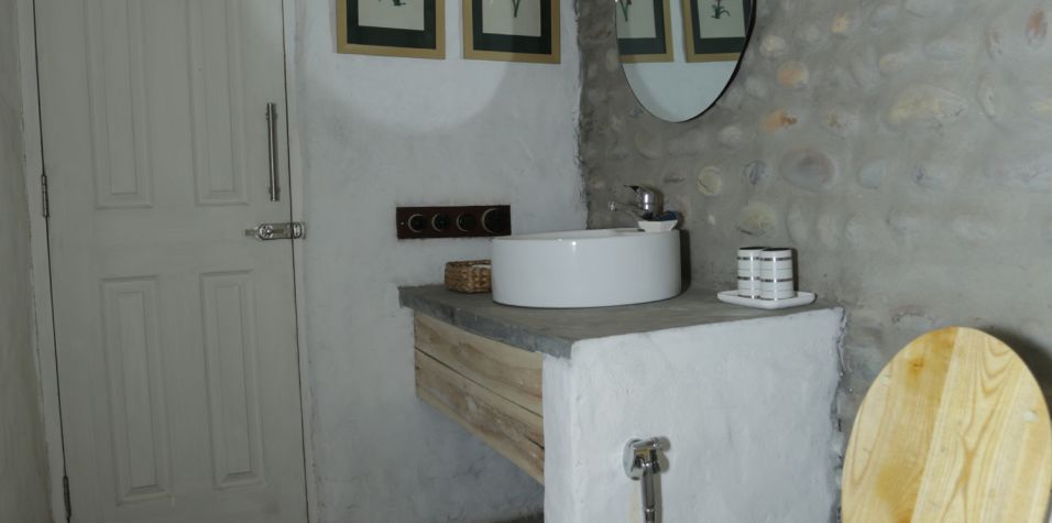 Premier Cottage- Bathroom Premier Cottage- Bathroom