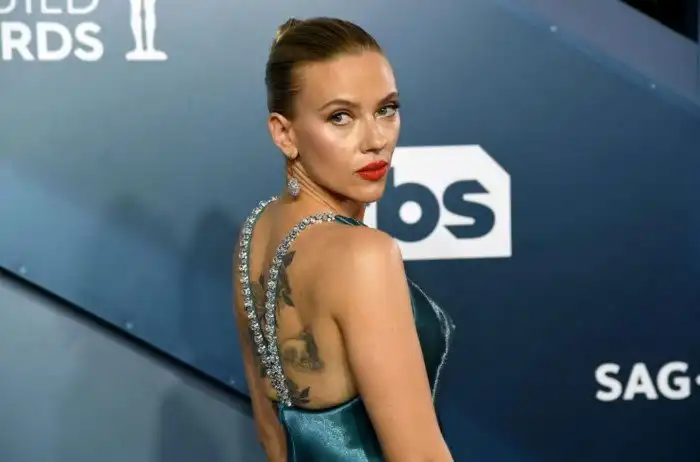 Скарлетт Йоханссон (Scarlett Johansson): сливы, засветы, фейки и просто красивые фото.