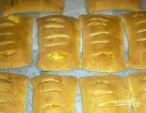 Слойки с колбасой - фото шаг 5