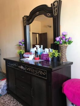 Dressing table with mirror