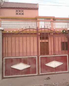 A Louer. F4 House next to Fukuzawa College, Cheik Moussa