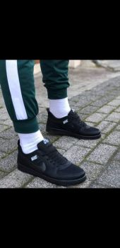 Chaussures NIKE neuves à vendre