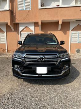 LAND CRUISER V8