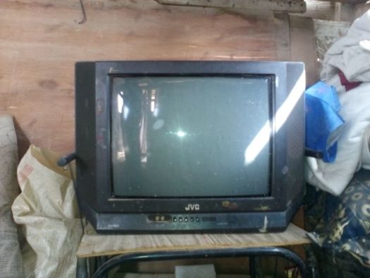 Tele JVC (la plus grand taille)