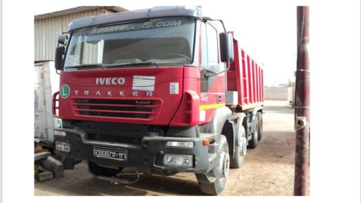 Voiture iveco trakker 20m3