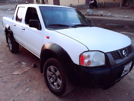 a vendre nissan hardbody