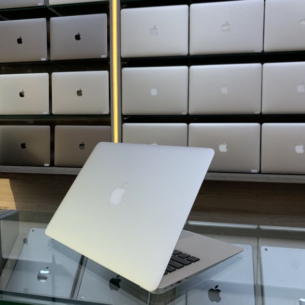 Apple MacBook Air 2017 (A1466) – 13.3” | Intel Core i5 | 8GB RAM | 128GB SSD – Silver image