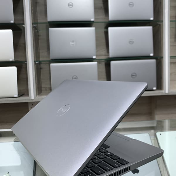 Dell Latitude 5510 | Intel Core i5 10th Gen | 16GB RAM | 256GB SSD | 15.6" FHD Touch | Numeric Keypad | Gray image