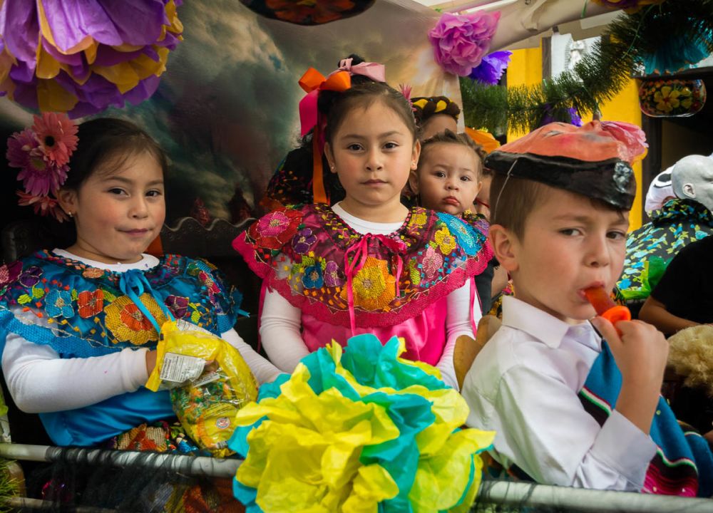 Parachico girls during the Fiesta de la Merced in San Cristóbal de las Casas, Chiapas