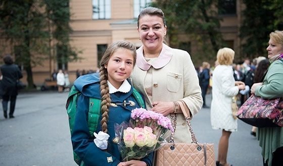 Маша Мельникова в школьные годы