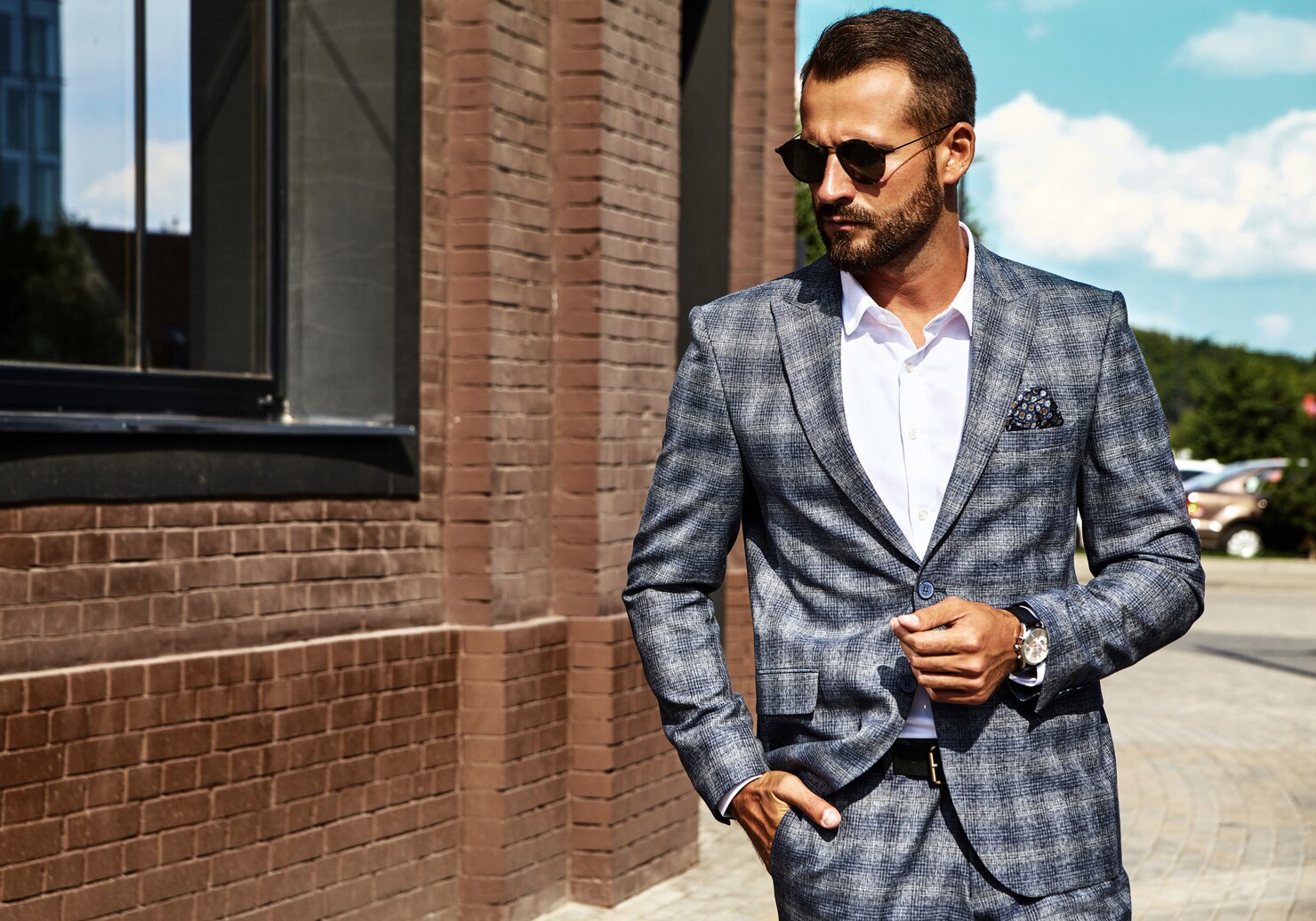 Top Men's Fashion Trends: What Every Gentleman Should Own