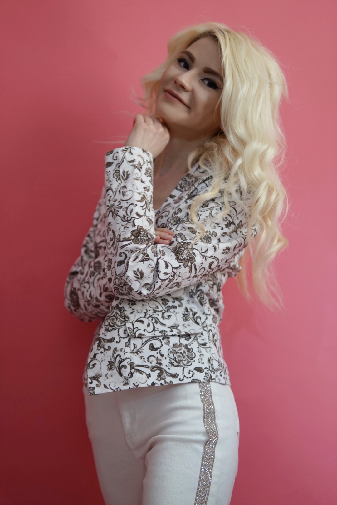 Sacou alb cu printuri florale