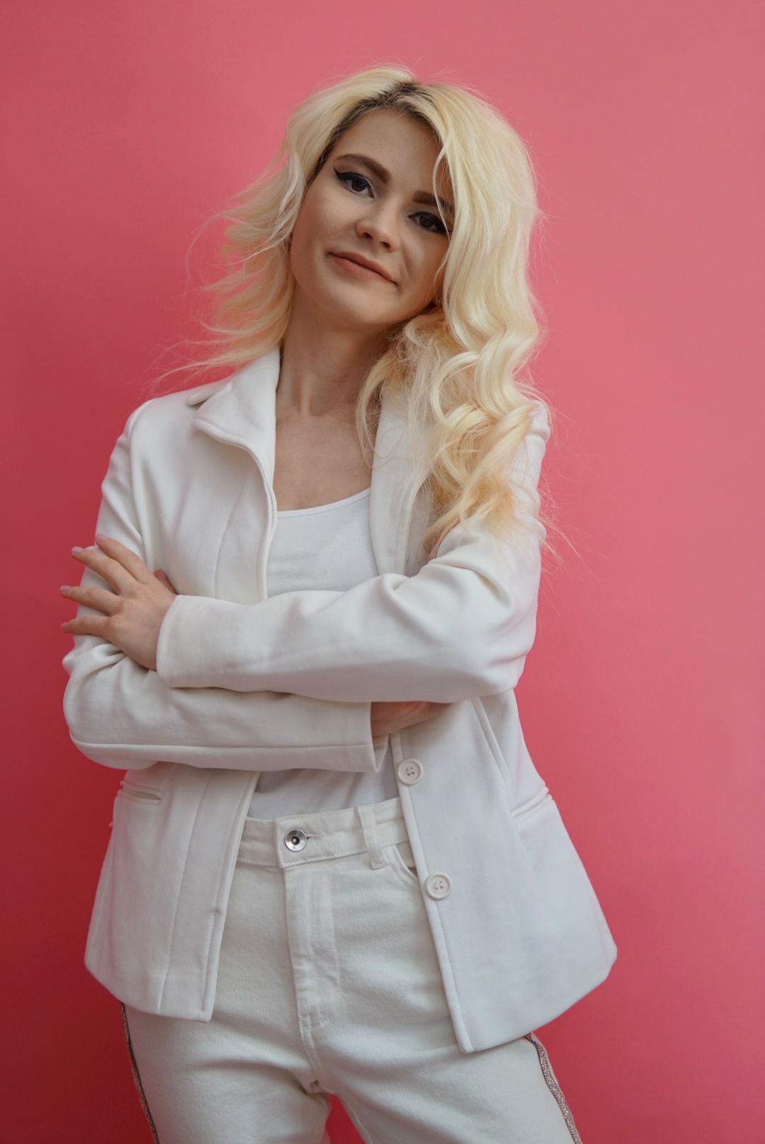 Sacou alb cu nasturi