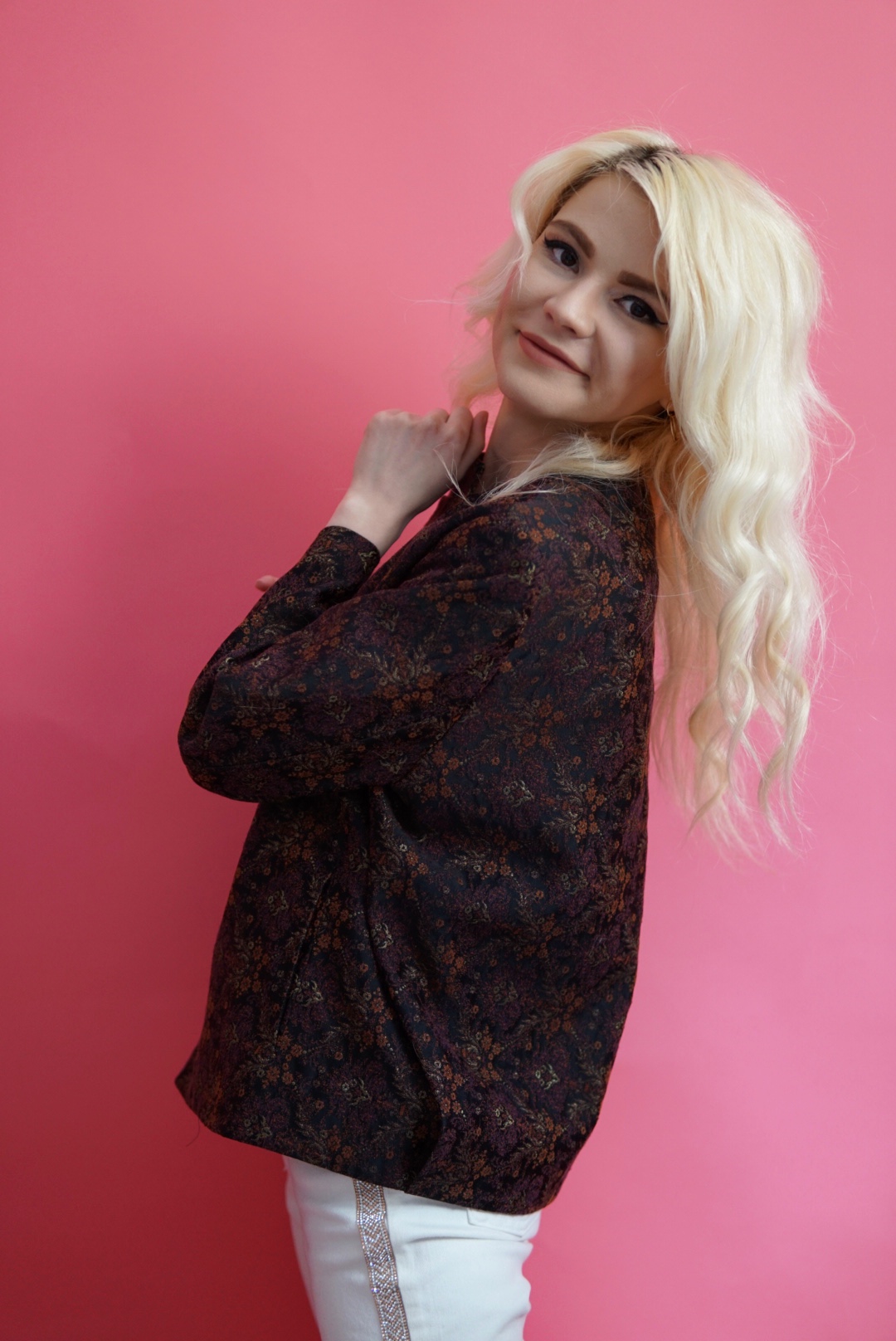 Sacou maro cu nasturi