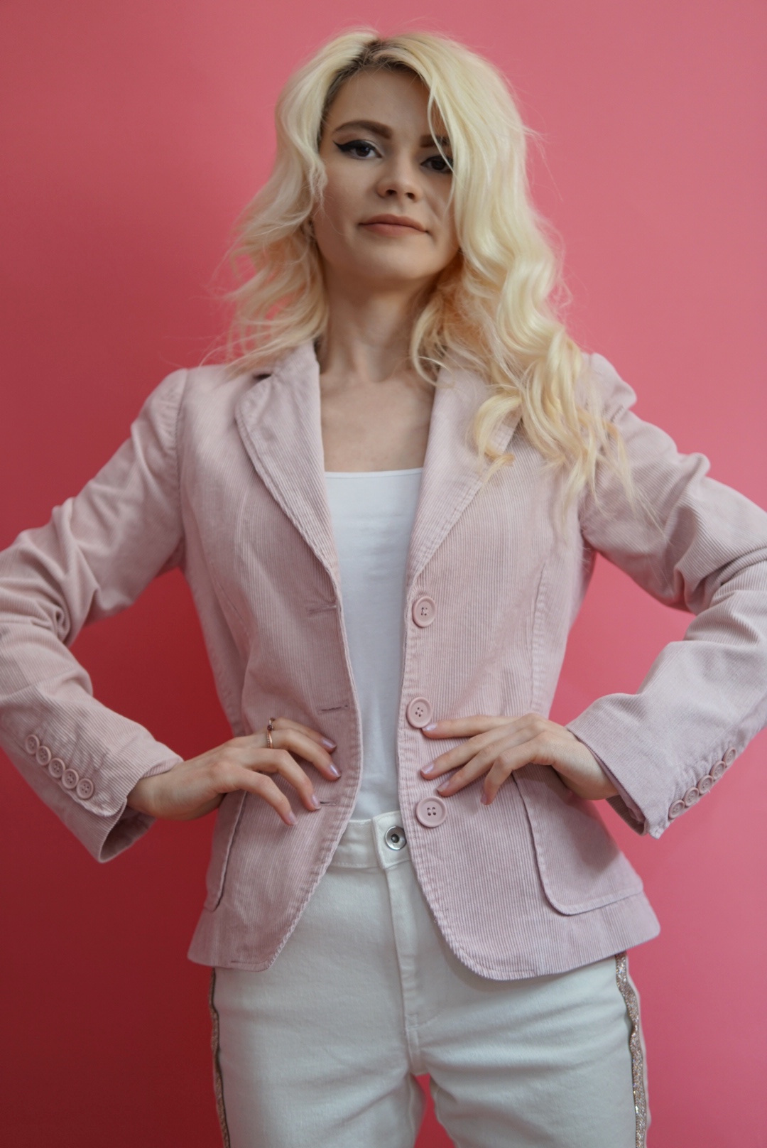 Sacou roz cu nasturi