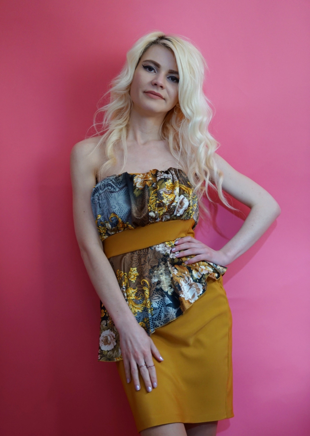 Rochie galbenă cu printuri