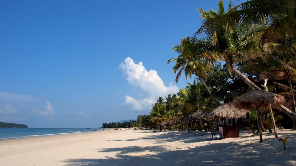 Pantai Cenang: Kedah's Lively Beachfront
