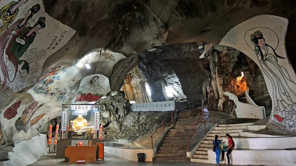  Perak Cave Temple: A Spiritual Sanctuary