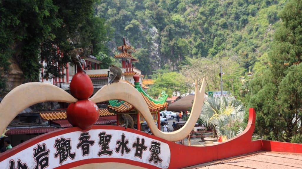  Perak Cave Temple: A Spiritual Sanctuary