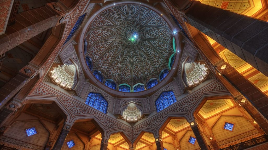 Putra Mosque: Architectural Elegance in Putrajaya