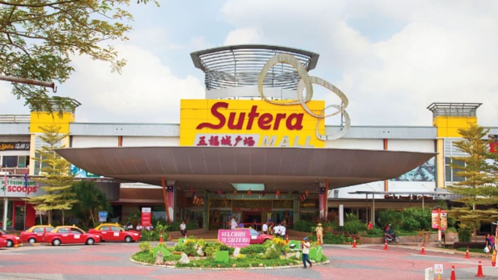 Sutera Mall: A Relaxing Shopping Retreat