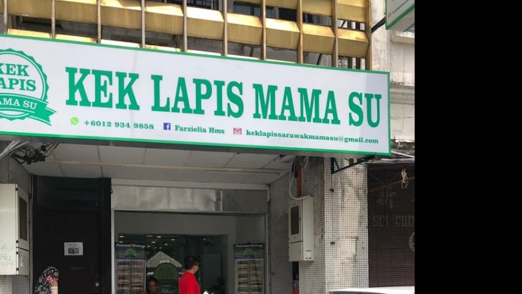 KEK LAPIS MAMA SU: A Taste of Sarawak's Colorful Tradition