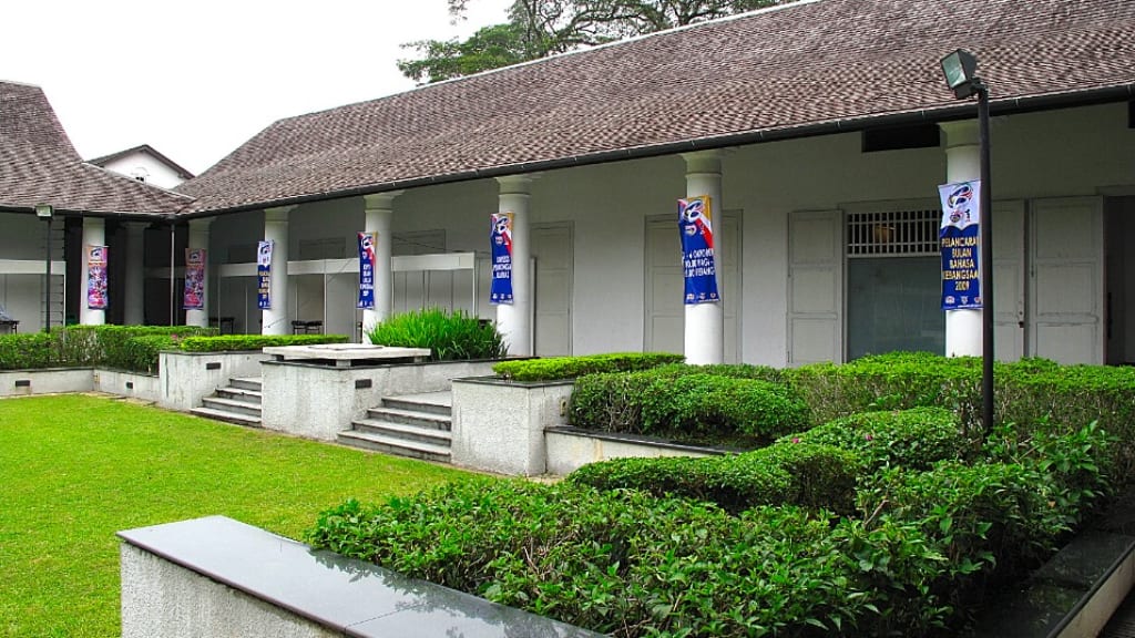The Old Courthouse: A Glimpse into Kuching's Colonial Past