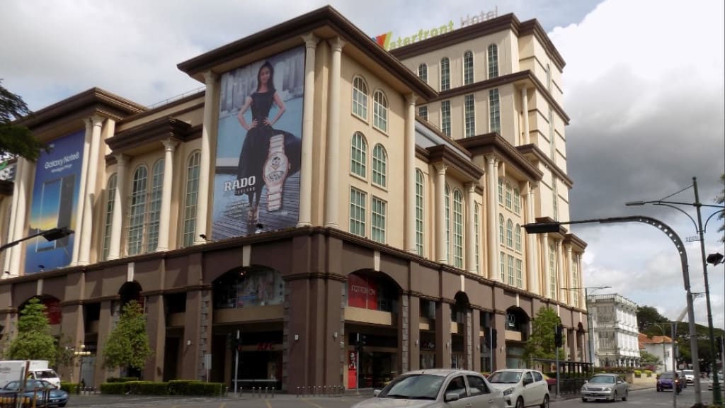 Plaza Merdeka: The Heart of Kuching's Shopping Scene