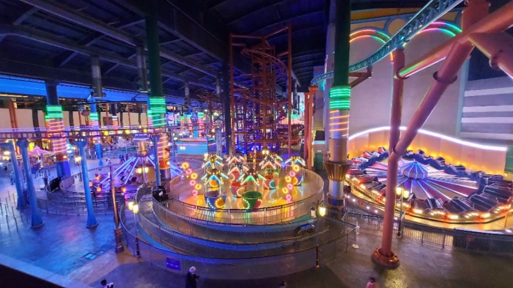 Skytropolis Indoor Theme Park: A World of Fun, Indoors