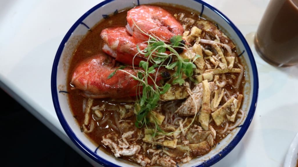 Mom's Laksa Kafe: A Homely Taste of Kuching