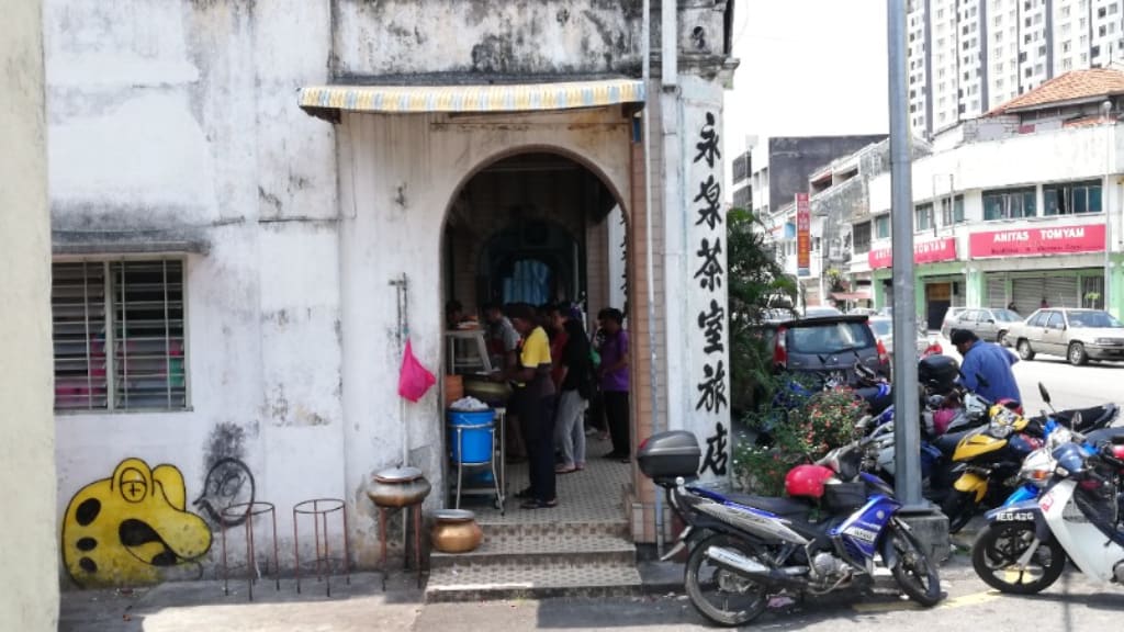 Nasi Ganja Ipoh ( Nasi Kandar ayam Merah): A Flavor Sensation