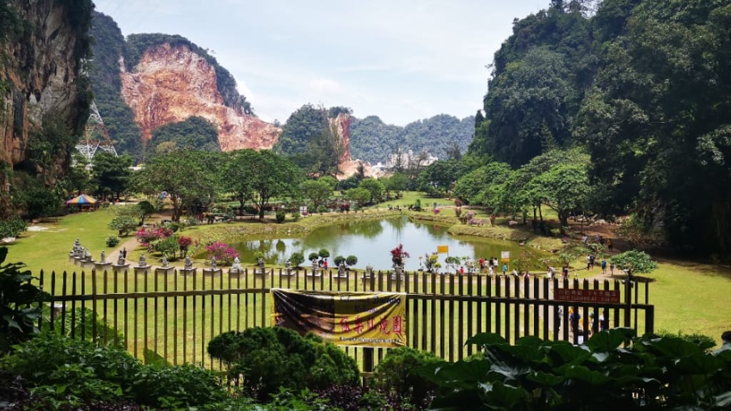 Kek Look Tong: Nature's Splendor Meets Spiritual Peace