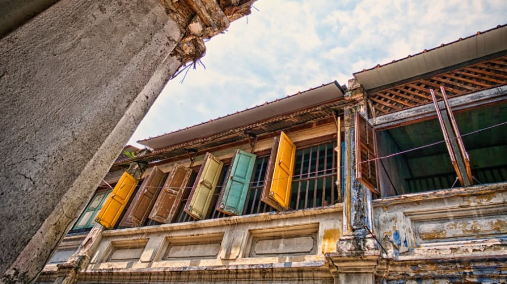 Concubine Ln: A Walk Through History and Culture