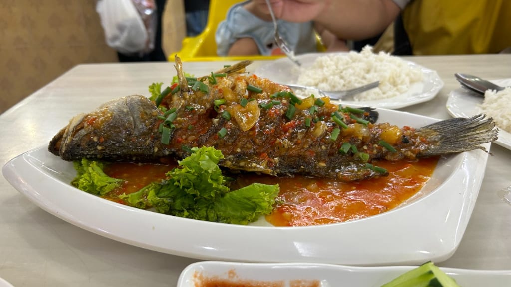 Suraya Seafood Thai Restaurant: A Dive into Thai Seafood Wonders