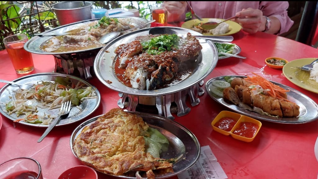 Big Tree Lin Kee Steamed Fish Head: A Specialty Delight