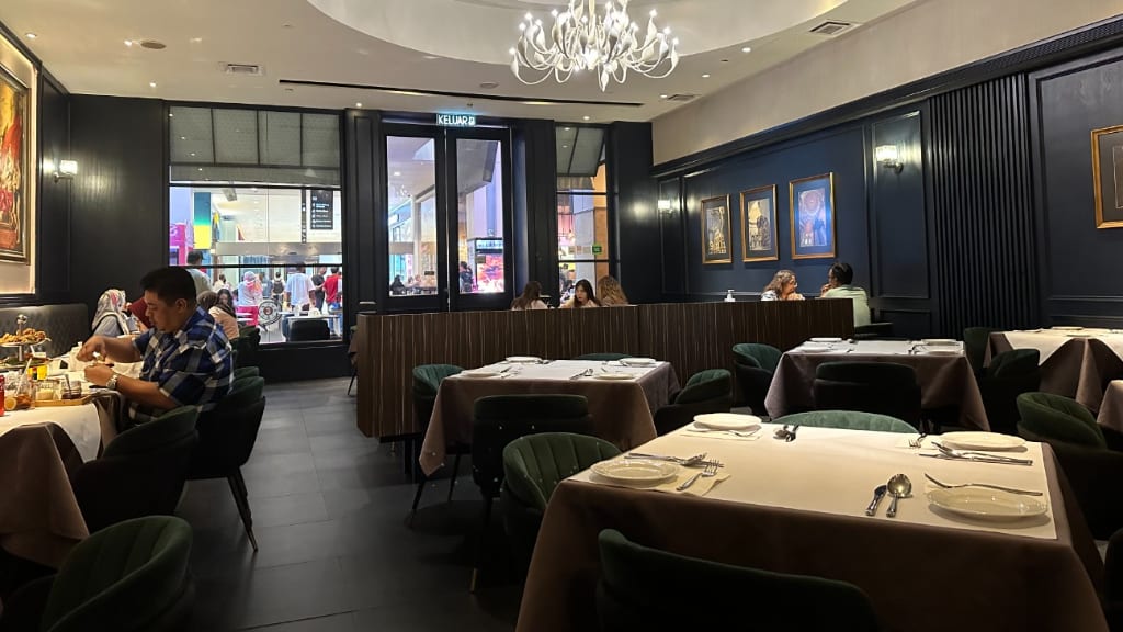 Michelangelo's Ristorante Italiano: A Masterpiece of Pasta Art