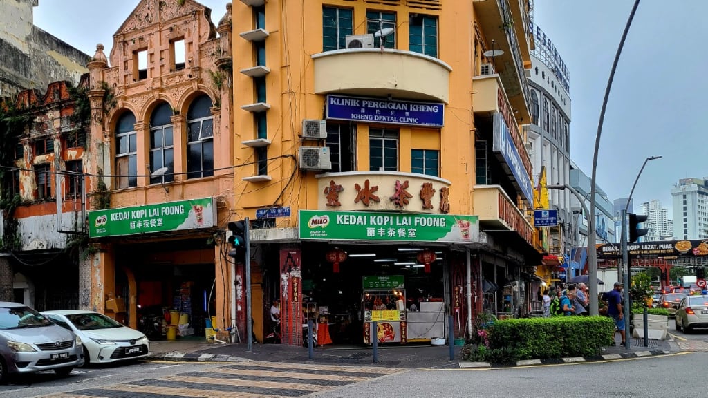 Kedai Kopi Lai Foong: A Culinary Landmark for Local Delights
