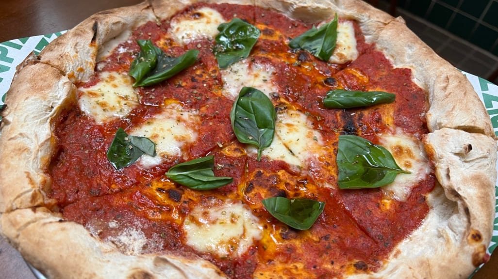 Pizza Mansion: A Trendy Pizza Haven