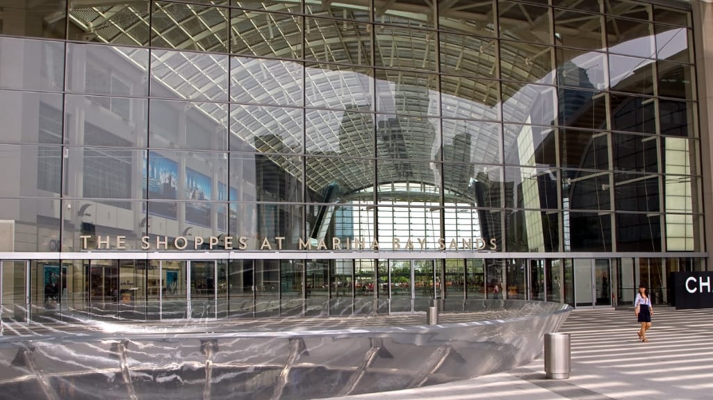 Shopping Mall: A Luxury Shopping Haven